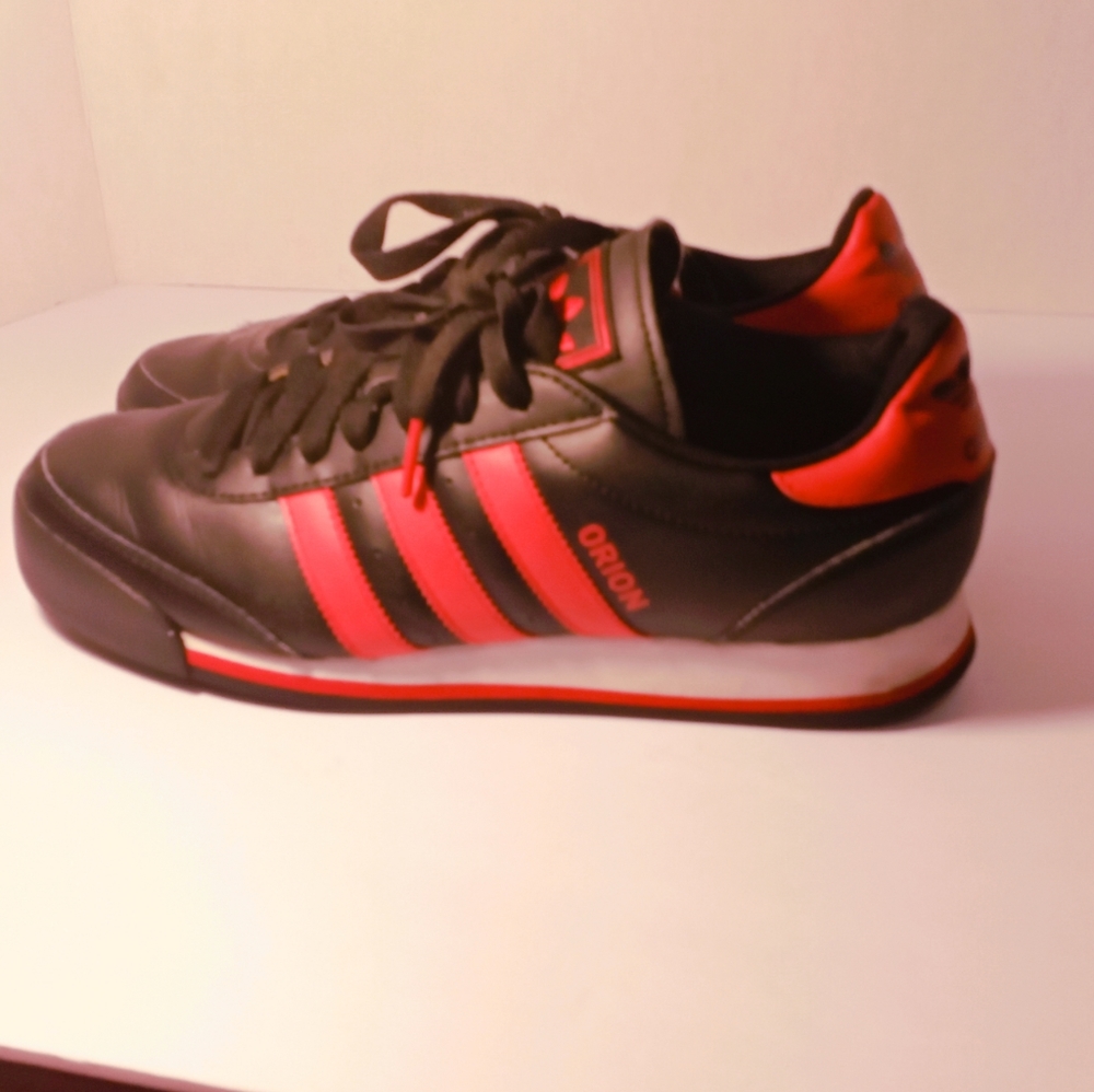 Adiddas Black/Red ORIONS